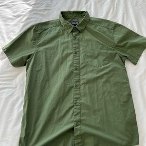 Men's Patagonia Organic Cotton Casual Short Sleeve Button Down Shirt